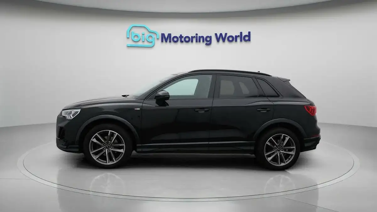 2022-audi-q3-15-35-tfsi-black-edition-codcomfort-sound-pack-sportback-big-4