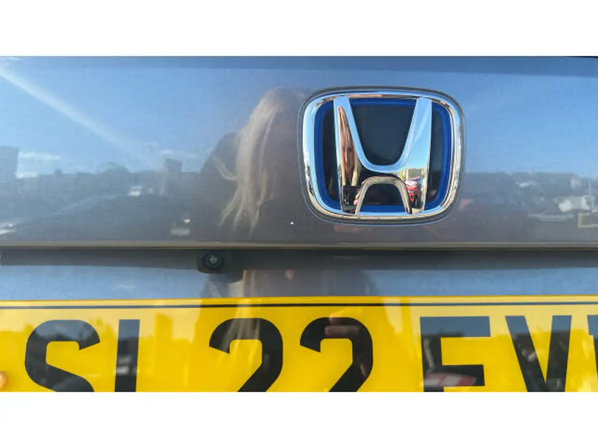 2022-honda-jazz-15-i-mmd-ex-107ps-big-43