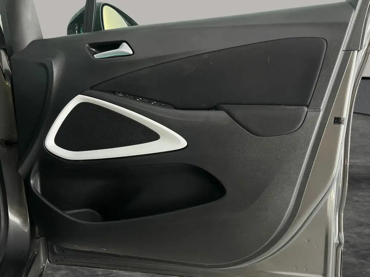 2020-vauxhall-crossland-x-12i-sri-nav-big-40