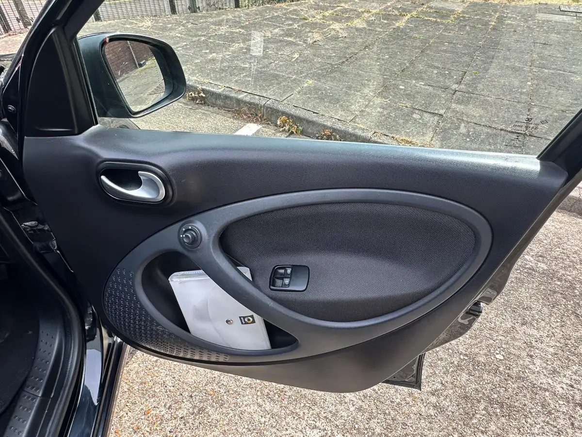 2018-smart-forfour-10-prime-premium-twinamic-big-36