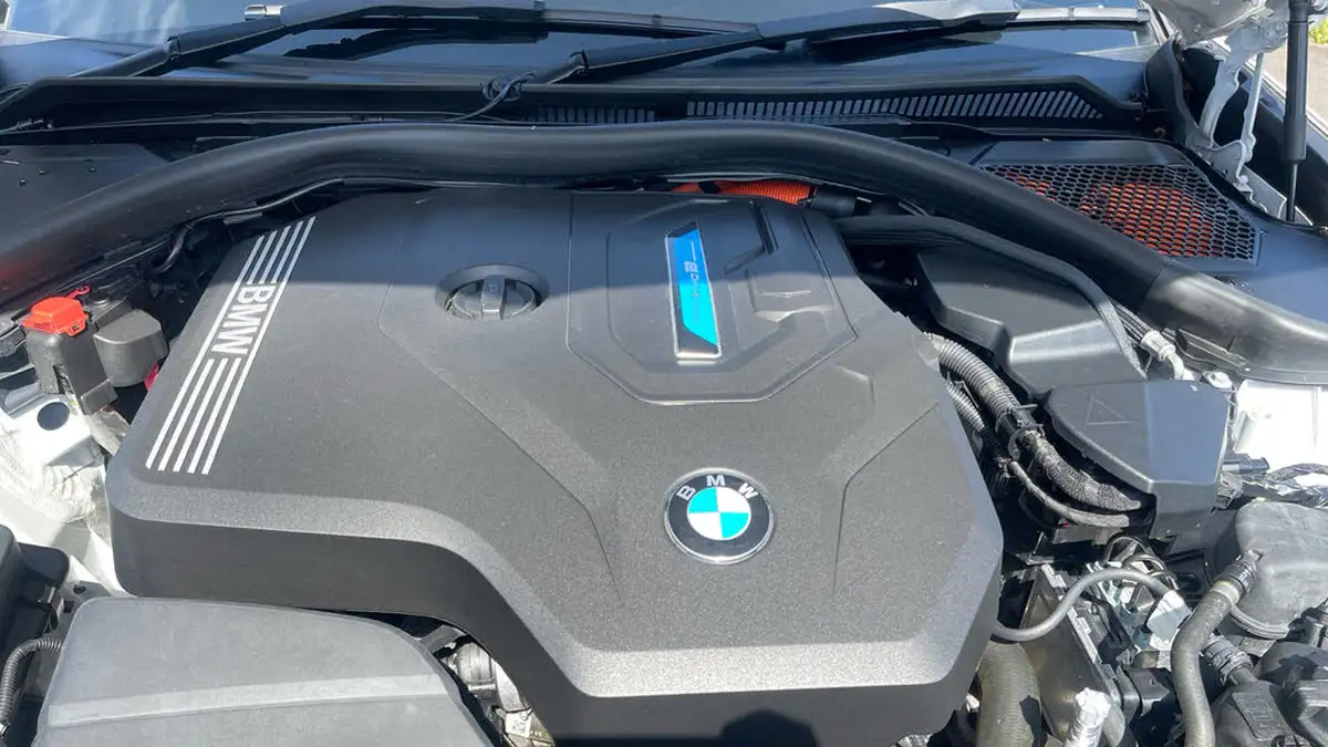 2022-bmw-3-series-20-330e-m-sport-touring-5d-big-15