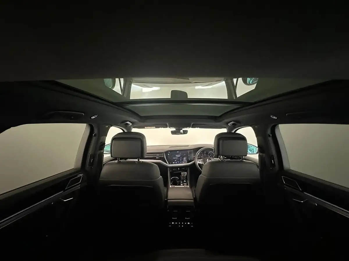 2020-volkswagen-touareg-30tdi-black-edition-286ps-big-15
