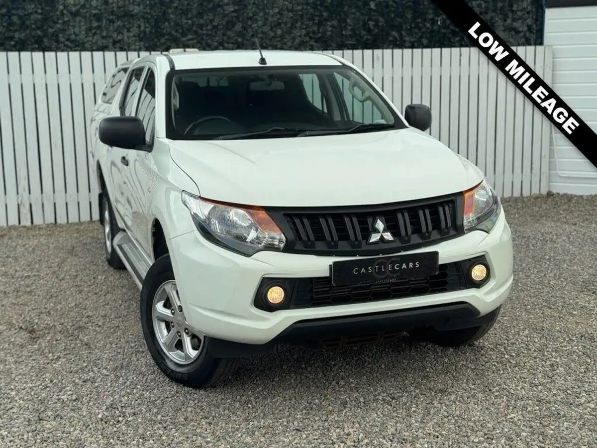 2018-mitsubishi-l200-24di-d-4life-eu6-double-pickup-big-0