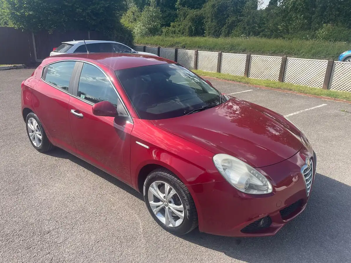 2011-alfa-romeo-giulietta-14-lusso-tb-multiair-170bhp-big-13