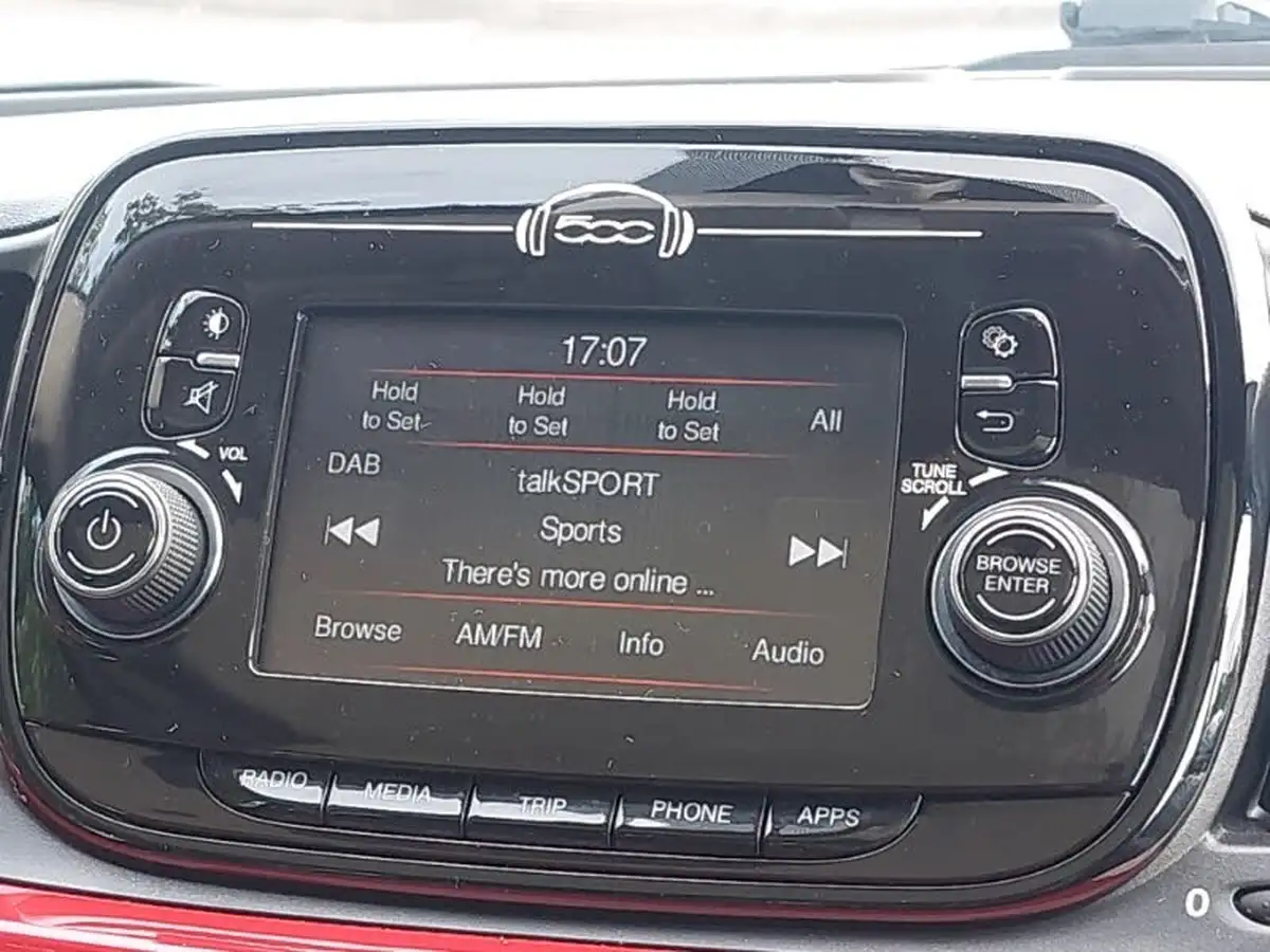 2018-fiat-500-12-lounge-big-13