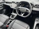 2025-mg-zs-suv-15-se-115ps-1495cc-small-3