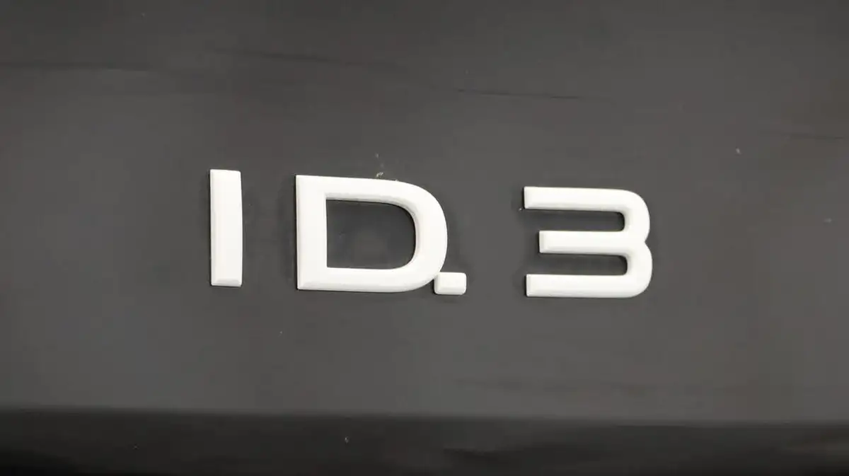 2020-volkswagen-id3-e-style-big-23