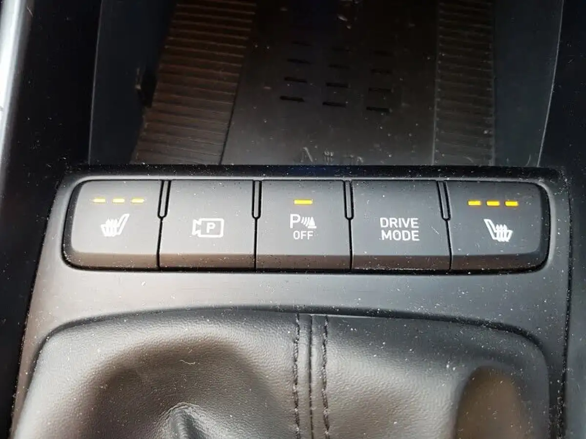 2021-hyundai-bayon-10-t-gdi-premium-120ps-big-16