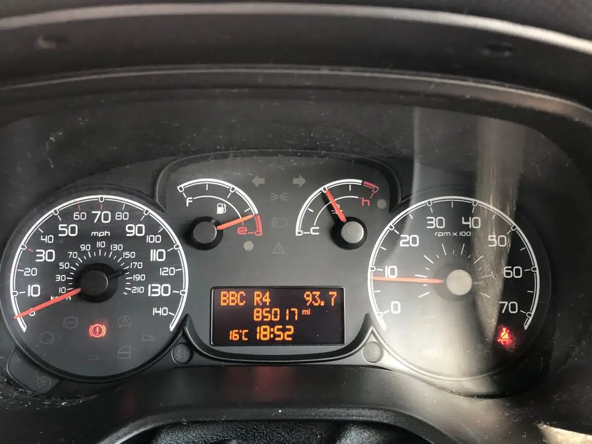 2012-fiat-doblo-16td-eleganza-16-16v-multijet-105bhp-7seat-1590cc-big-19