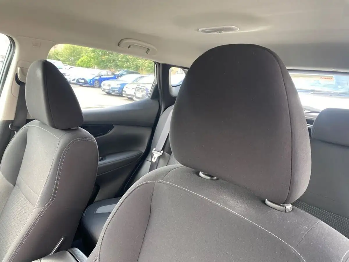 2018-nissan-qashqai-15dci-acenta-premium-heat-pack-big-21