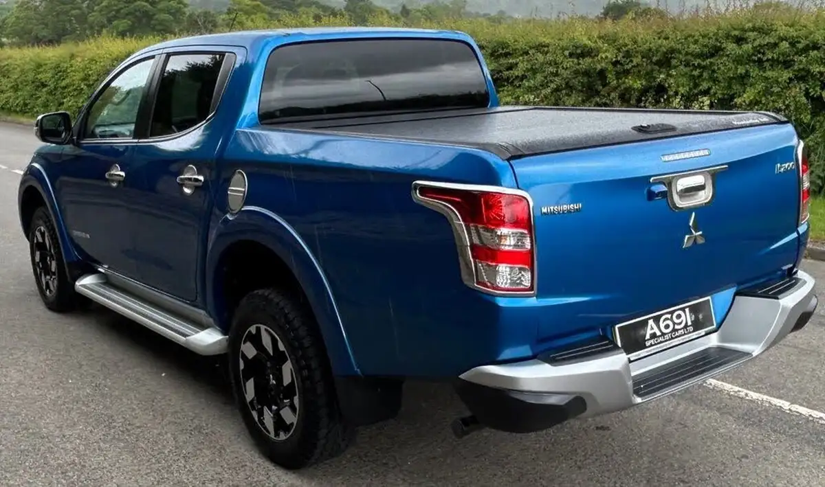 2017-mitsubishi-l200-24di-d-barbarian-178bhp-eu6-auto-big-6