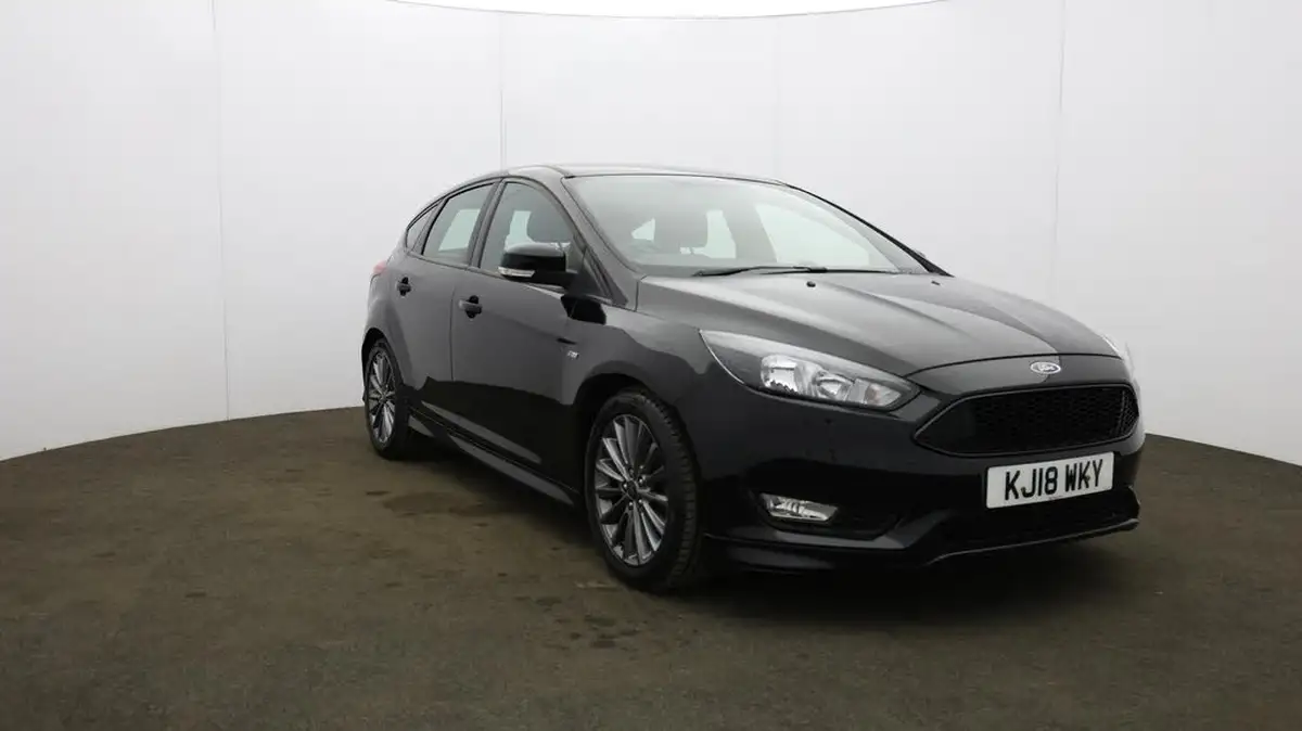 2018-ford-focus-10t-st-line-140ps-hatchback-big-47