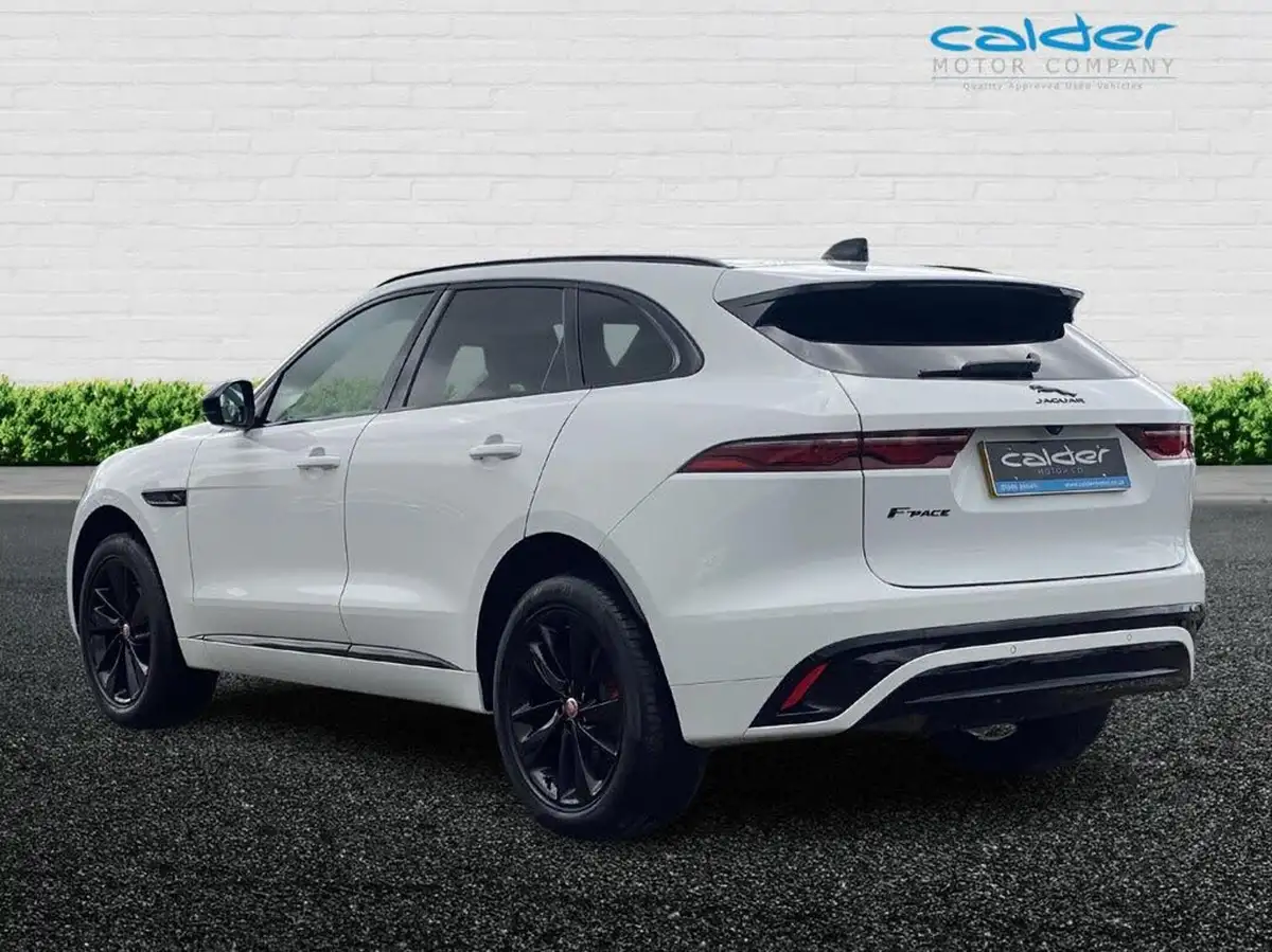 2022-jaguar-f-pace-20-d200-r-dynamic-black-big-15