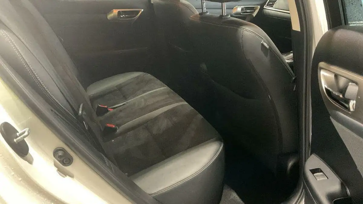 2020-lexus-ct-200h-18-ct-big-5