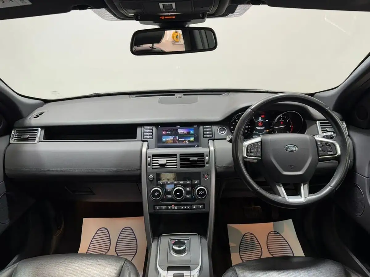 2019-land-rover-discovery-sport-20td4-landmark-big-3