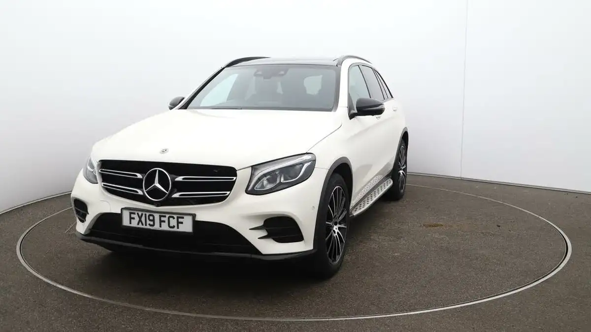 2019-mercedes-benz-glc-class-20-glc250-amg-line-premium-plusss-station-wagon-5d-big-40