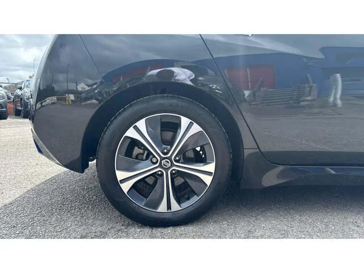 2022-nissan-leaf-e-tekna-big-6
