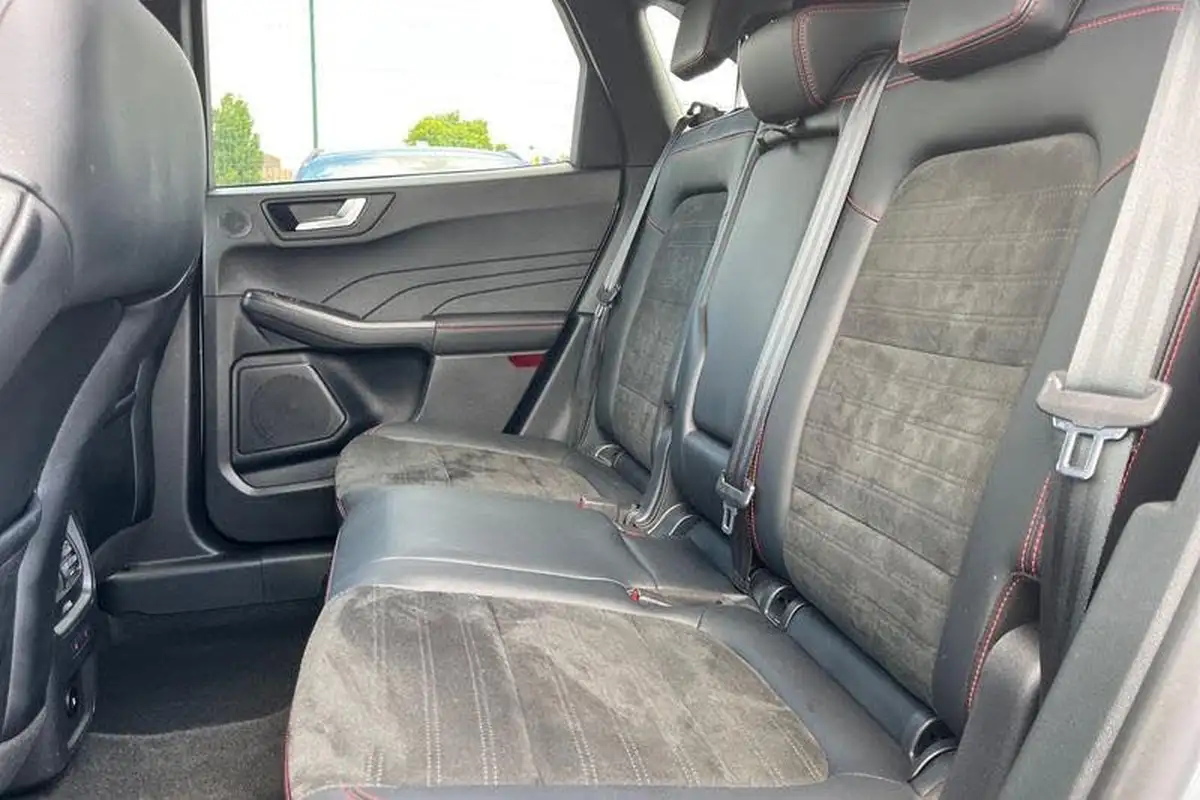 2023-ford-kuga-15t-st-line-x-edition-big-19