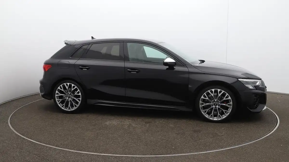 2022-audi-rs3-25-tfsi-sportback-5d-big-51