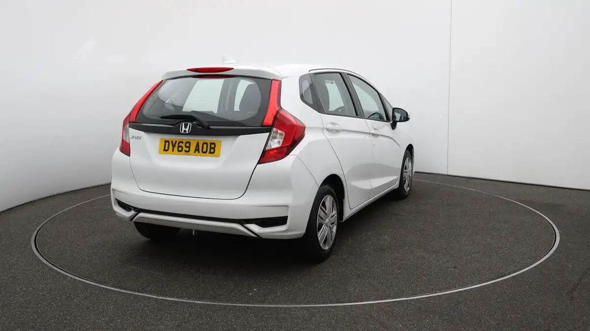 2019-honda-jazz-13-i-vtec-s-big-53