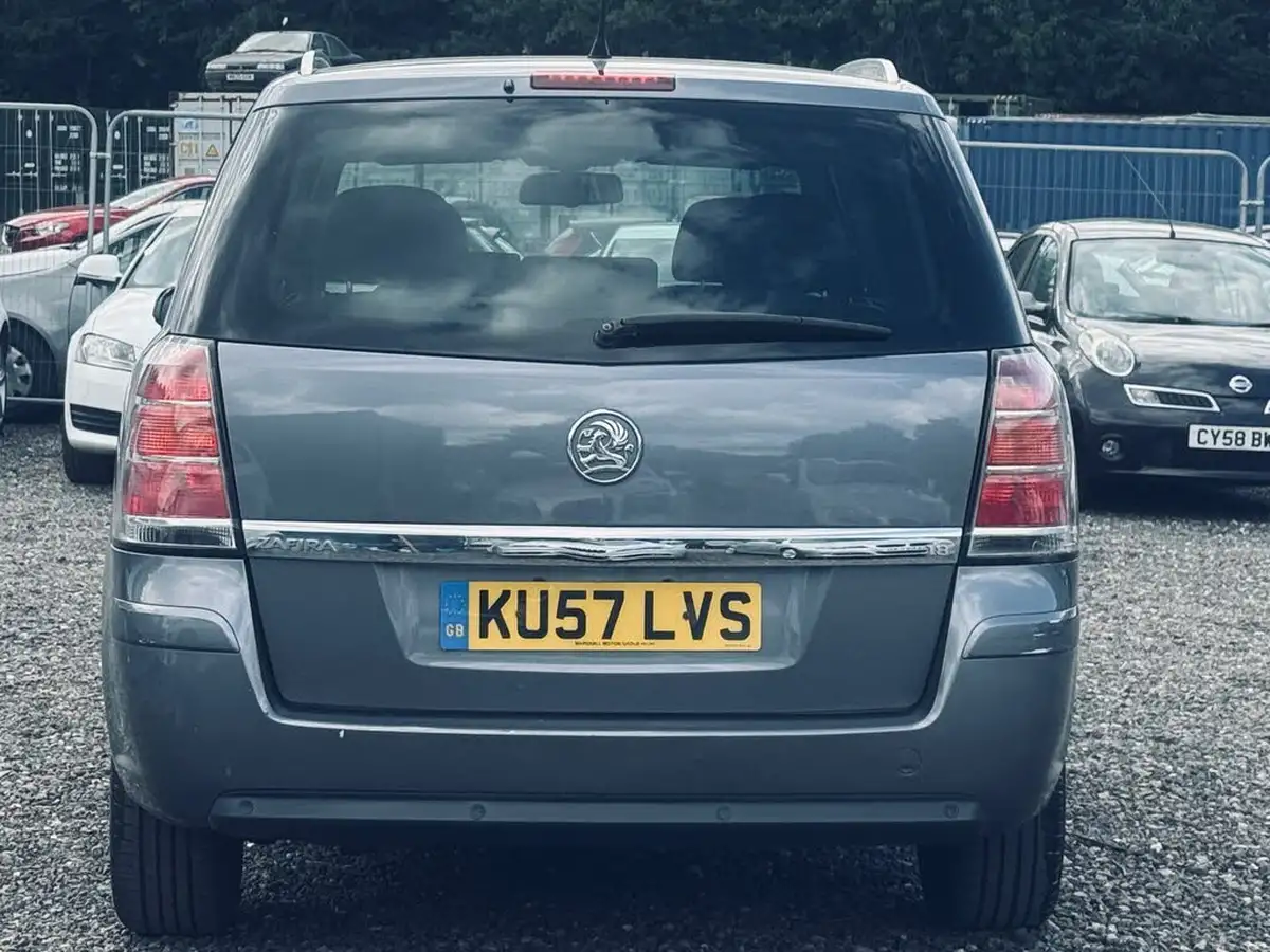 2007-vauxhall-zafira-18-design-easytronic-big-3
