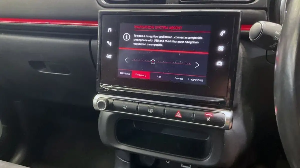 2017-citroen-c3-12-puretech-flair-82ps-big-7