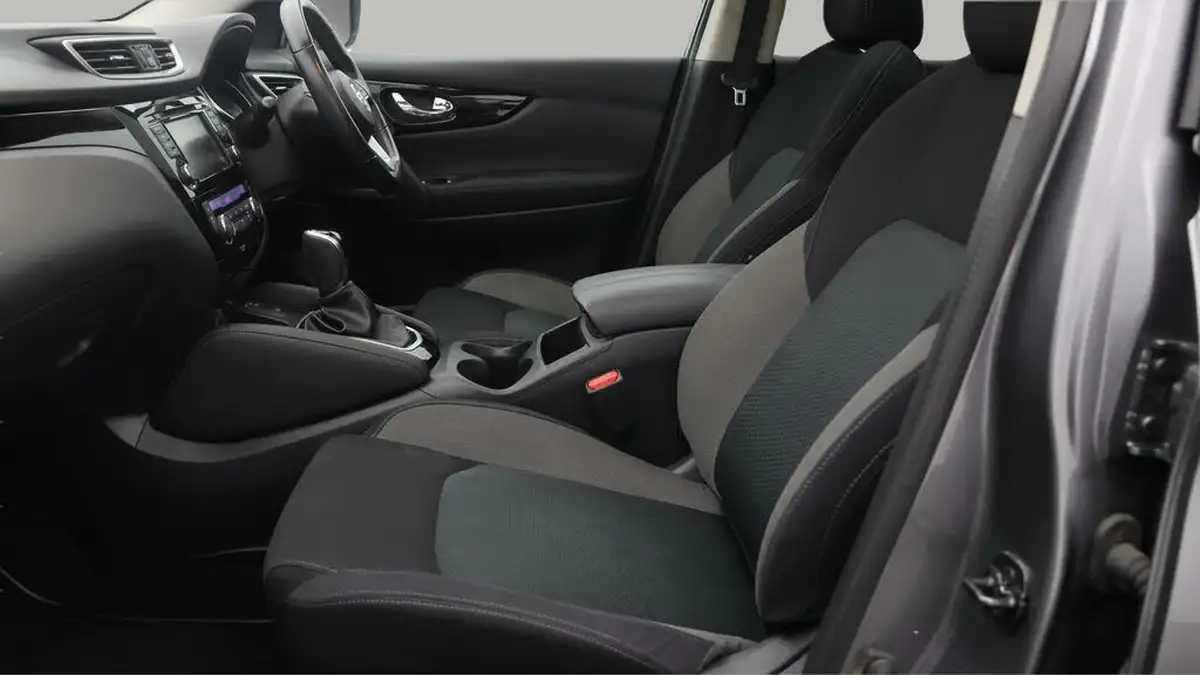 2020-nissan-qashqai-13-dig-t-n-connecta-160ps-auto-big-14