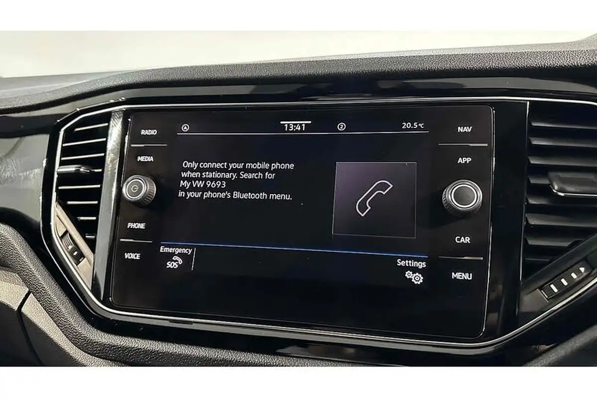 2021-volkswagen-t-roc-15-tsi-black-edition-big-39