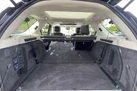 2025-land-rover-discovery-30-d350-metropolitan-edition-small-47