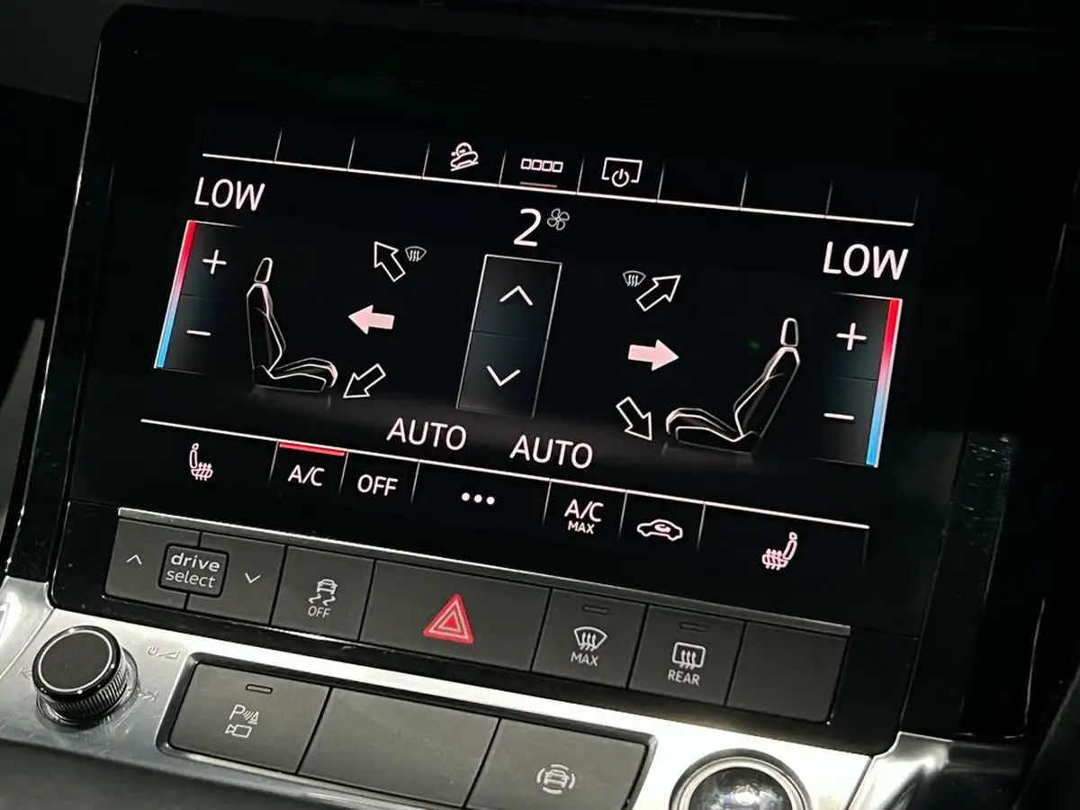 2021-audi-e-tron-50e-technik-station-wagon-big-50