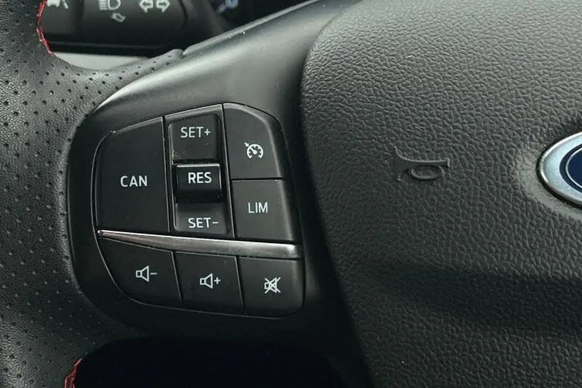 2021-ford-focus-10t-st-line-edition-125ps-hatchback-big-37