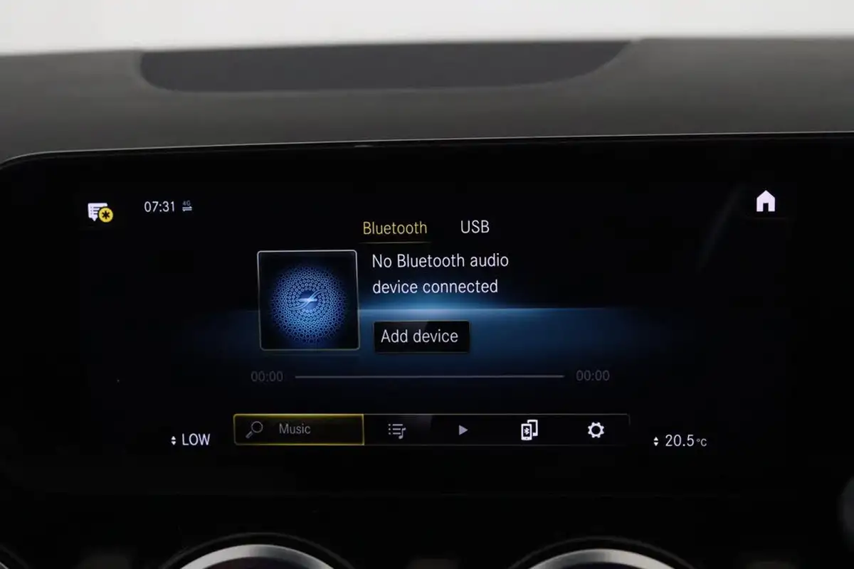 2021-mercedes-benz-b-class-13-b200-amg-line-premium-big-33
