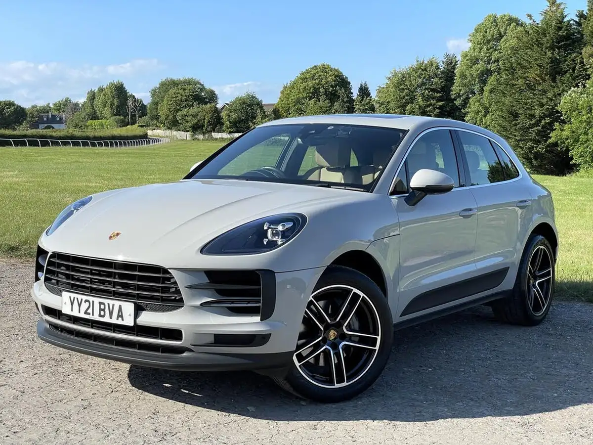 2021-porsche-macan-30-s-big-8