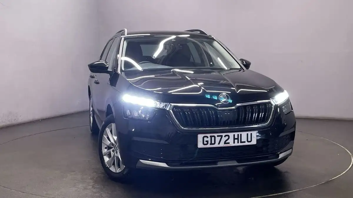 2023-skoda-kamiq-10-tsi-se-drive-110ps-big-0