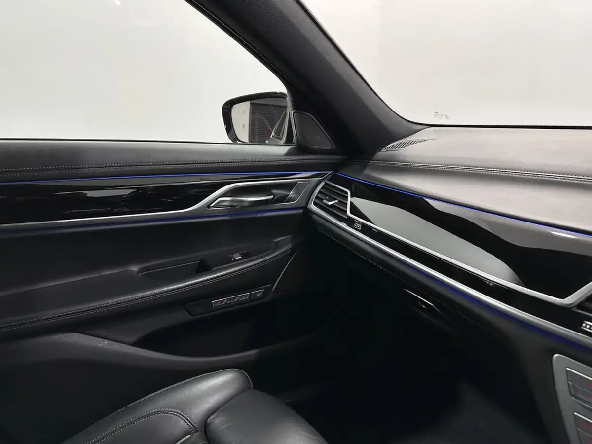 2018-bmw-7-series-30td-730d-m-sport-xdrive-big-27