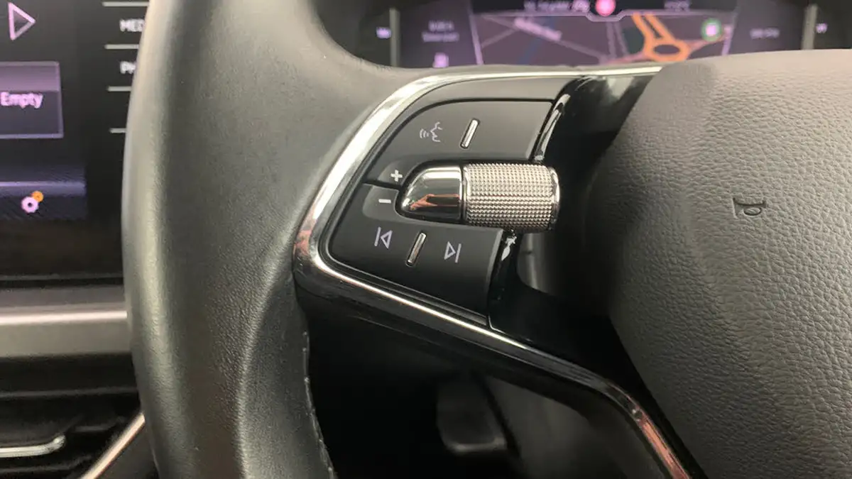 2021-skoda-scala-15-tsi-se-l-dsg-big-18