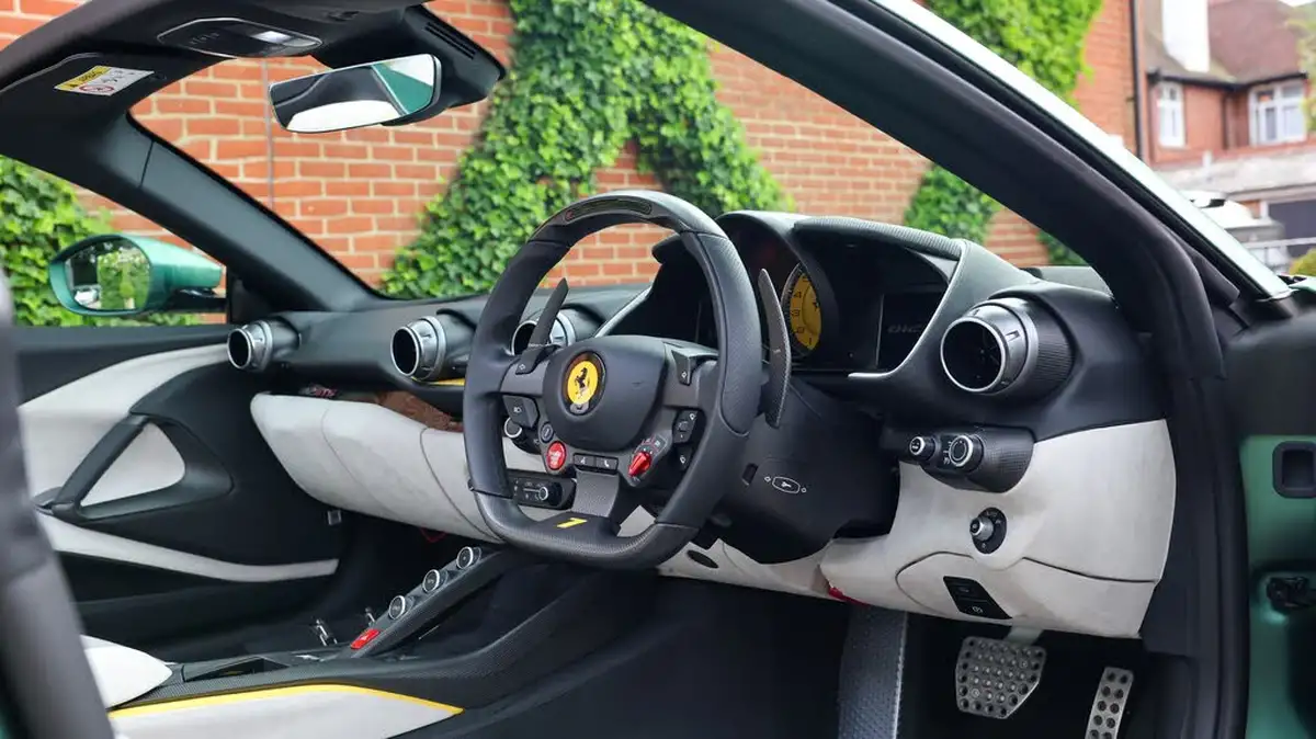2022-ferrari-812-gts-big-44
