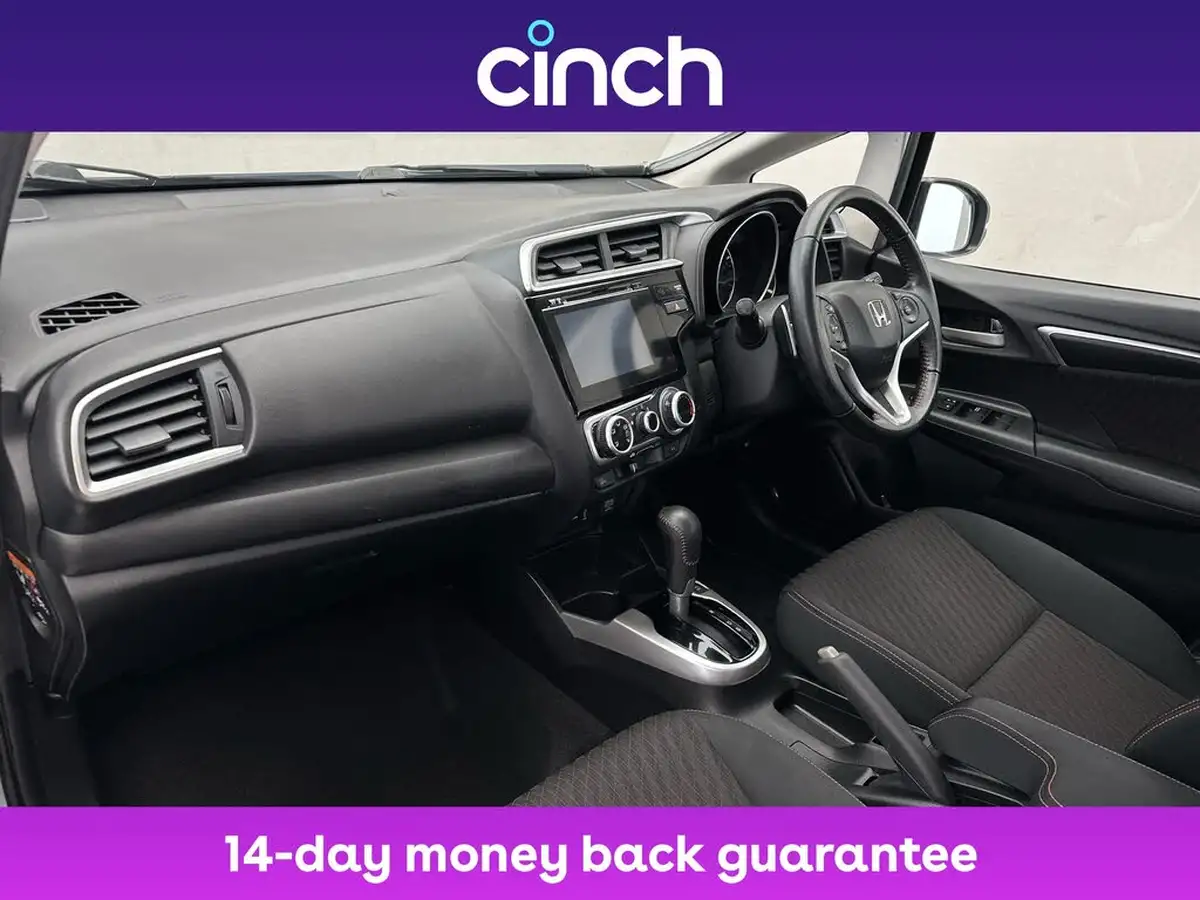 2019-honda-jazz-15-i-vtec-sport-navi-cvt-big-9