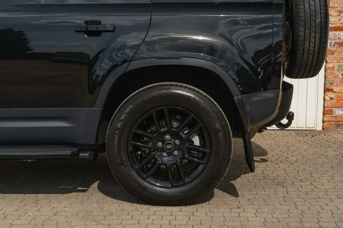 2022-land-rover-110-defender-30-d250-hard-top-se-110-2997cc-big-16