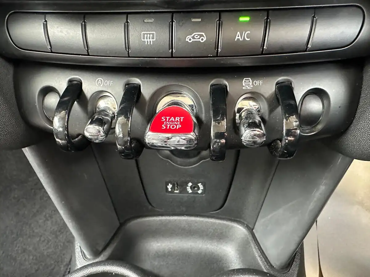 2016-mini-cooper-15-cooper-ss-hatchback-5d-auto-big-24