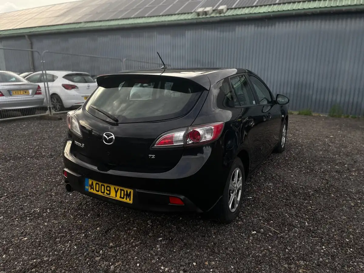 2009-mazda-mazda3-16-ts-hatchback-5d-big-16