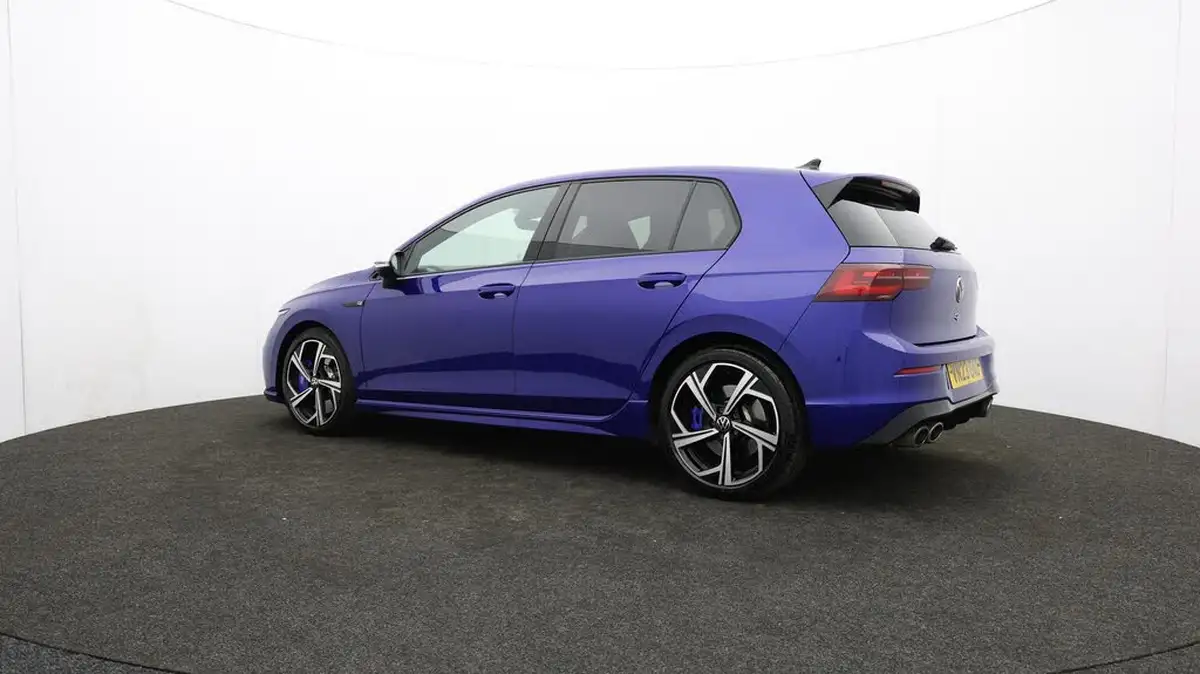 2023-volkswagen-golf-20-tsi-r-320ps-hatchback-big-76