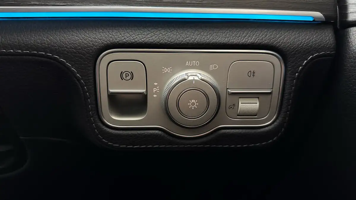 2023-mercedes-benz-gle-class-29d-gle400d-amg-line-premium-plus-331ps-coupe-big-25