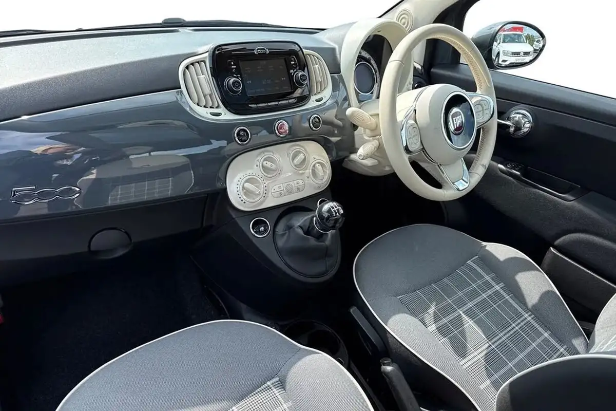 2018-fiat-500-12-lounge-big-13