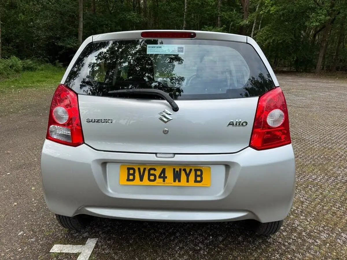 2014-suzuki-alto-10-sz-big-9