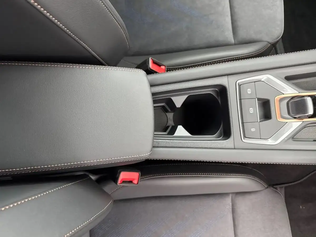 2025-cupra-formentor-15-e-hybrid-v2-big-41