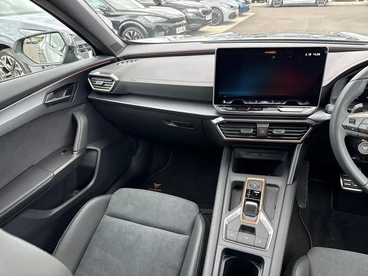2025-cupra-formentor-15-e-hybrid-v2-big-13