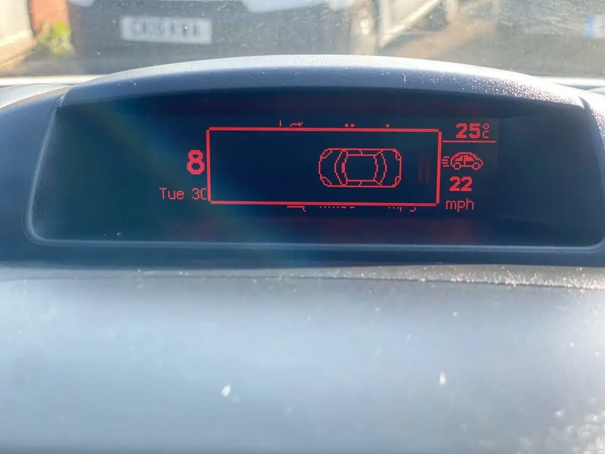 2017-citroen-berlingo-16td-l2-750-lx-16bluehdi-100eu6-ss-panel-big-27