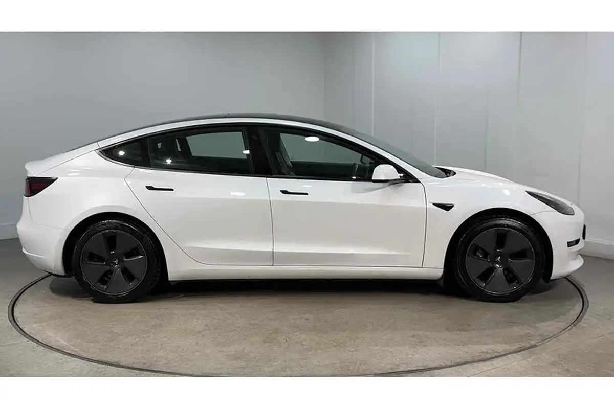 2020-tesla-model-3-e-standard-plus-big-3