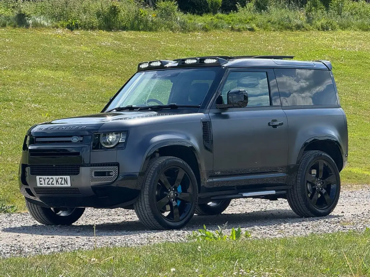 2022-land-rover-90-defender-50-p525-v8-carpathian-edition-big-9